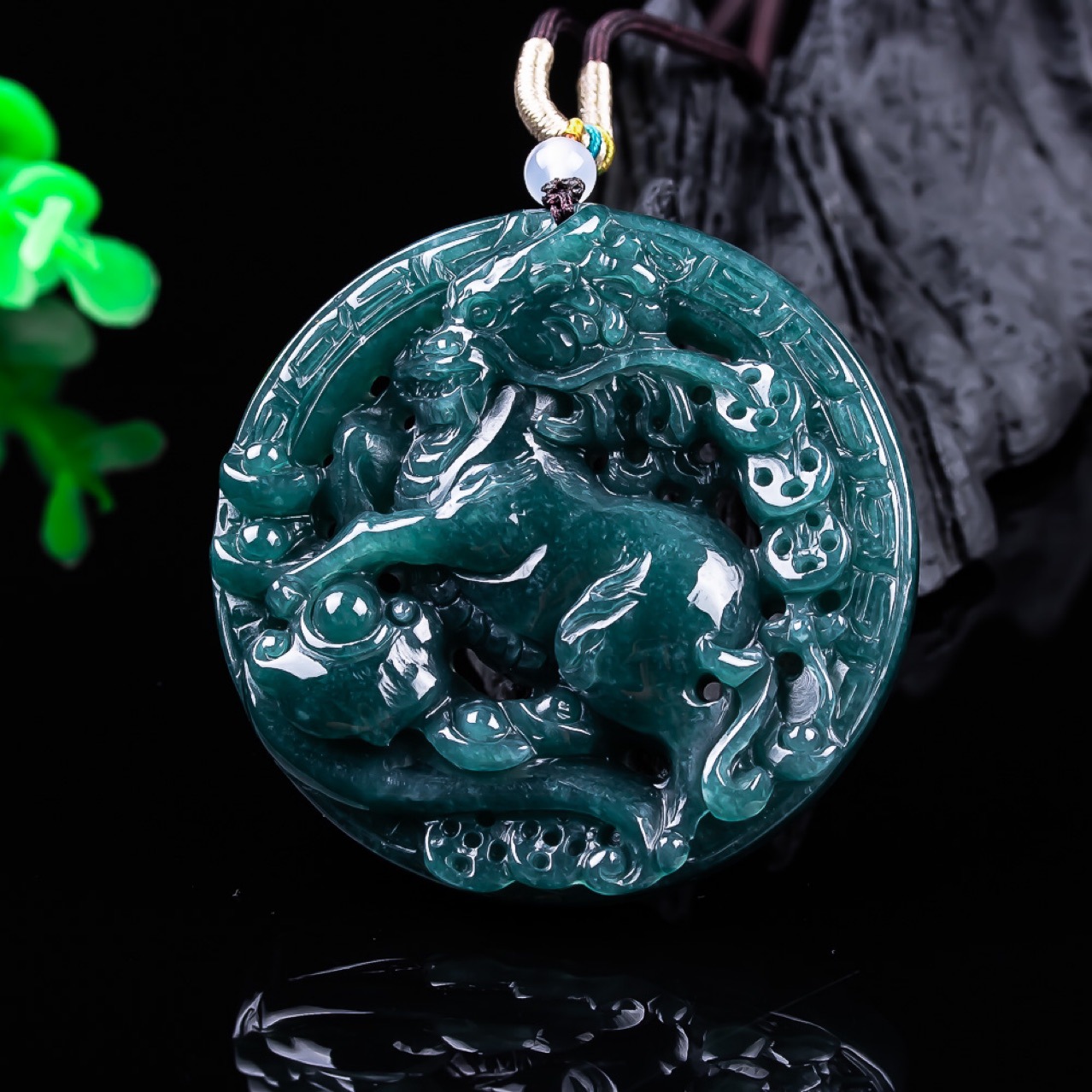 Colgante de Dragón de Jadeíta  - Vintage Fashion Luxury reseña y precio